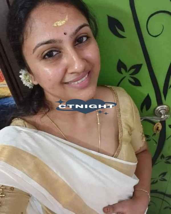 Hyderabad  Independent call girl service available 